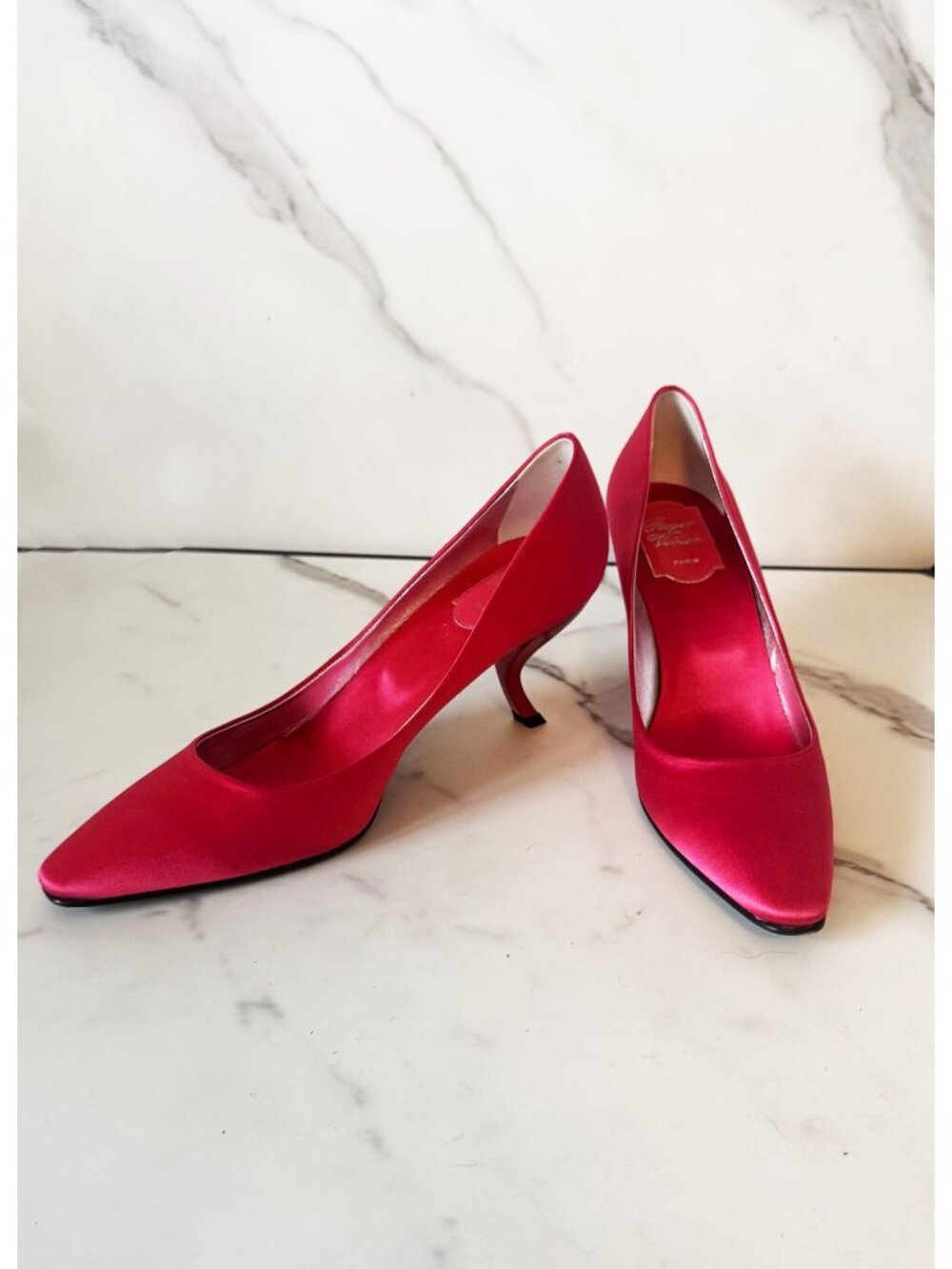 Roger Vivier Pink Silk Pumps with Virgule Heel sz 8